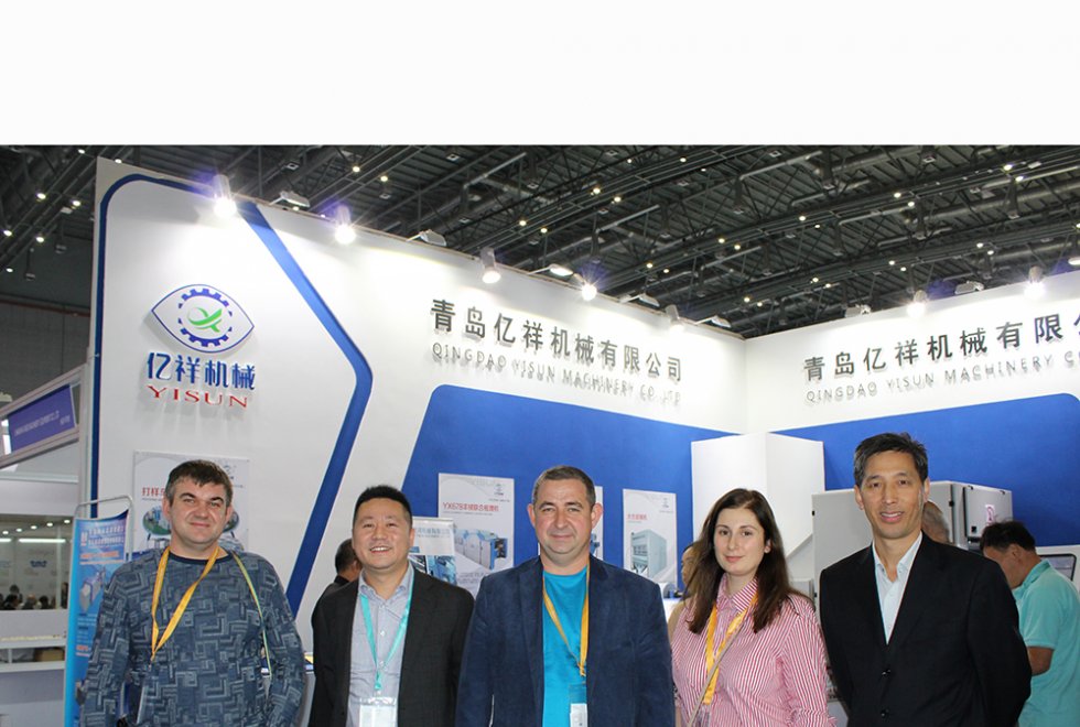 2018上海纺机展-俄罗斯客户现场签署订单